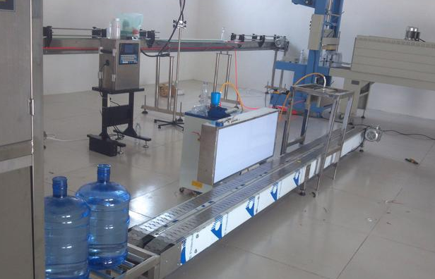 桶裝(zhuang)水設(shè)備(bei)